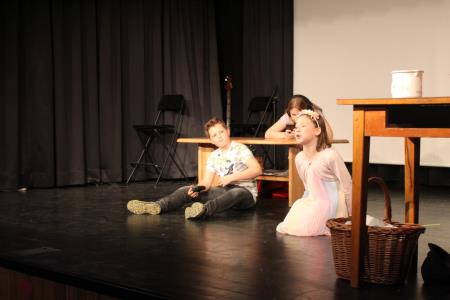 »Mamica je kakor zarja« (40)